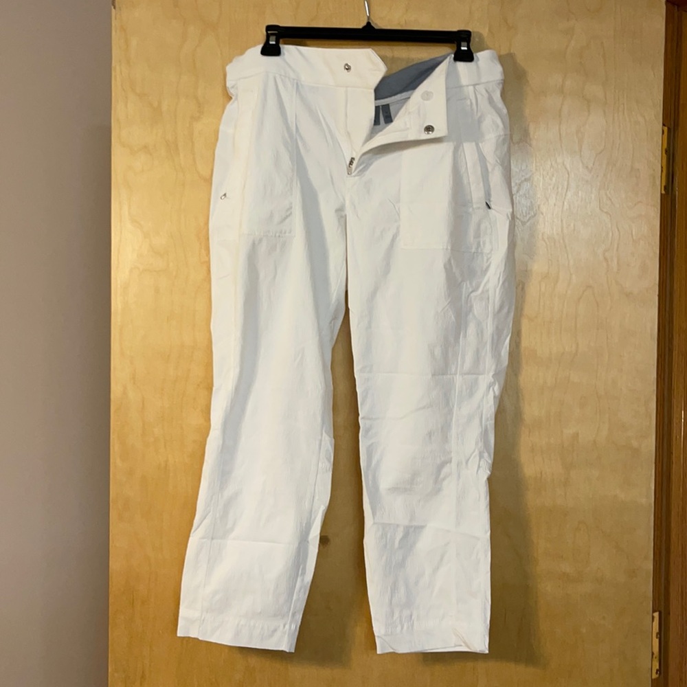 White Athleta Capris.
